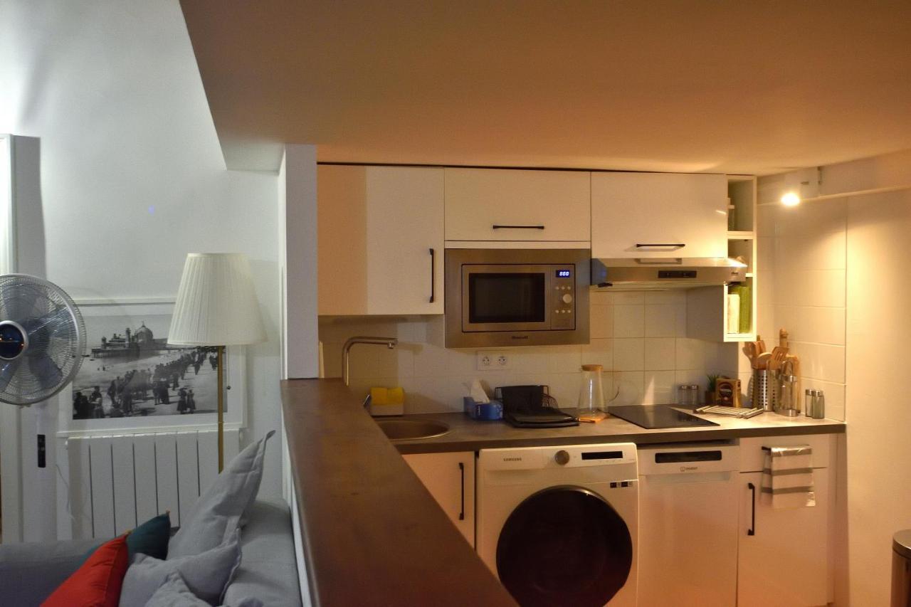 Apartment 33 On The Old Historic Senate Square 니스 외부 사진