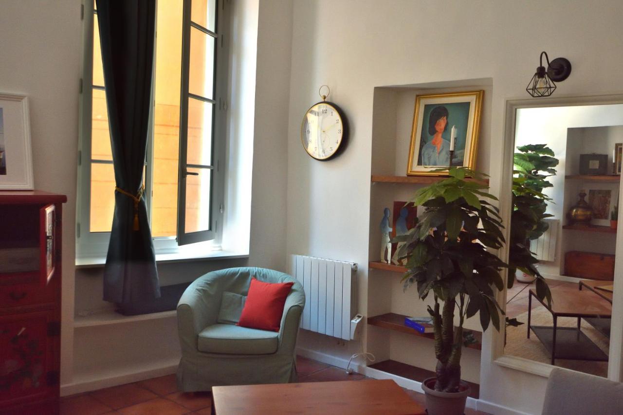 Apartment 33 On The Old Historic Senate Square 니스 외부 사진