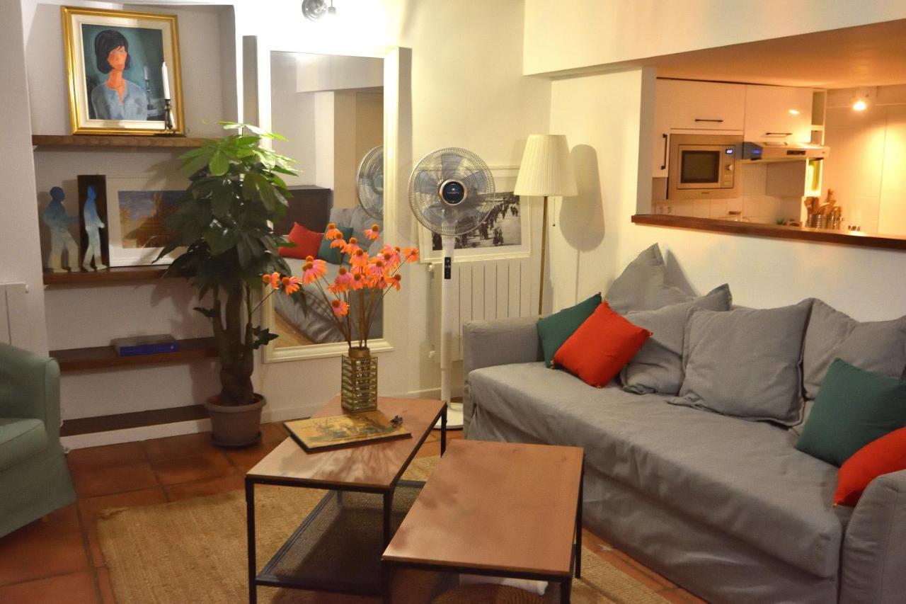 Apartment 33 On The Old Historic Senate Square 니스 외부 사진