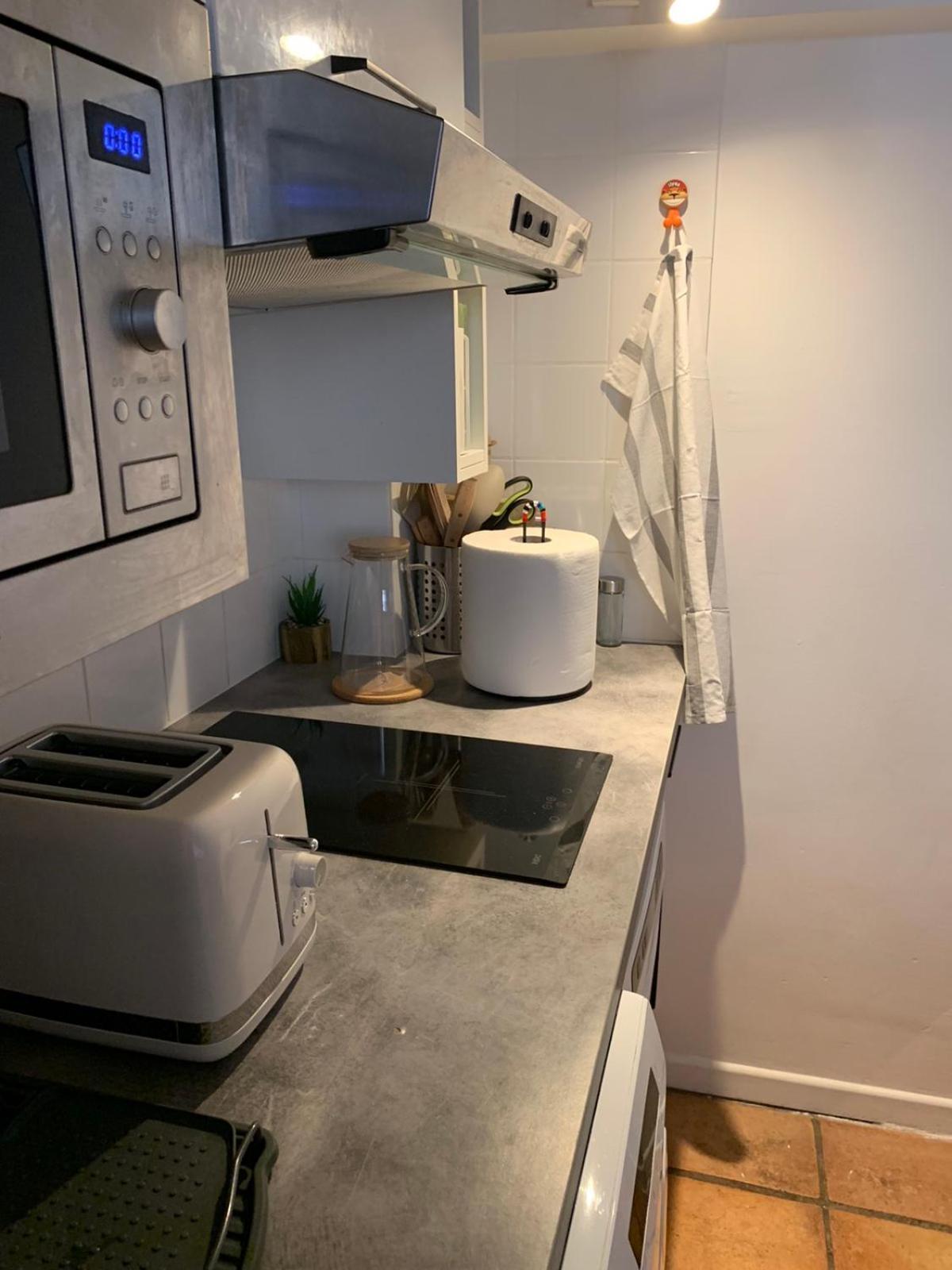 Apartment 33 On The Old Historic Senate Square 니스 외부 사진